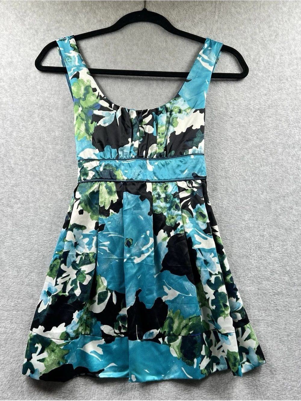 Forever 21 Turquoise, Black & Green Floral Scoop-Neck Mini Dress